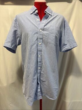 Amazon Essentials Light Blue Short-Sleeve Button Down Shirt SM386